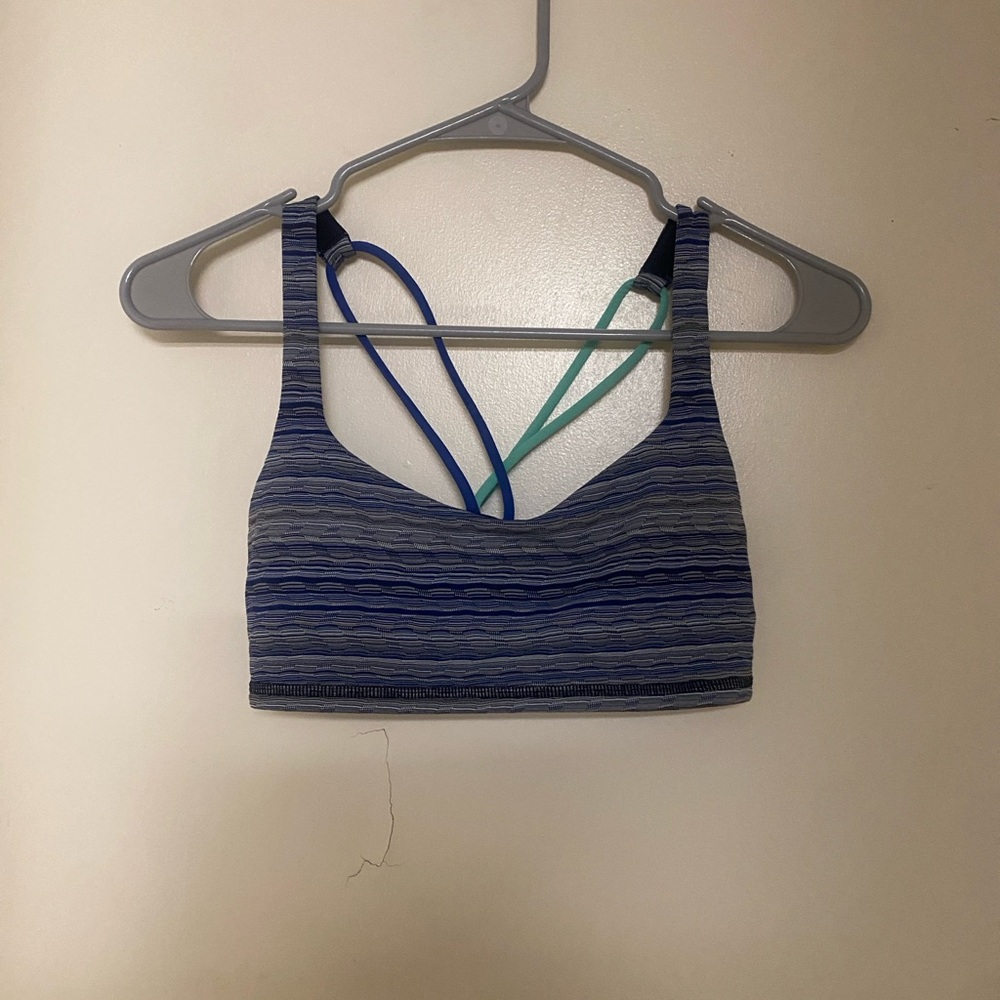 EUC Lululemon size 6 Free to be bra. HTF